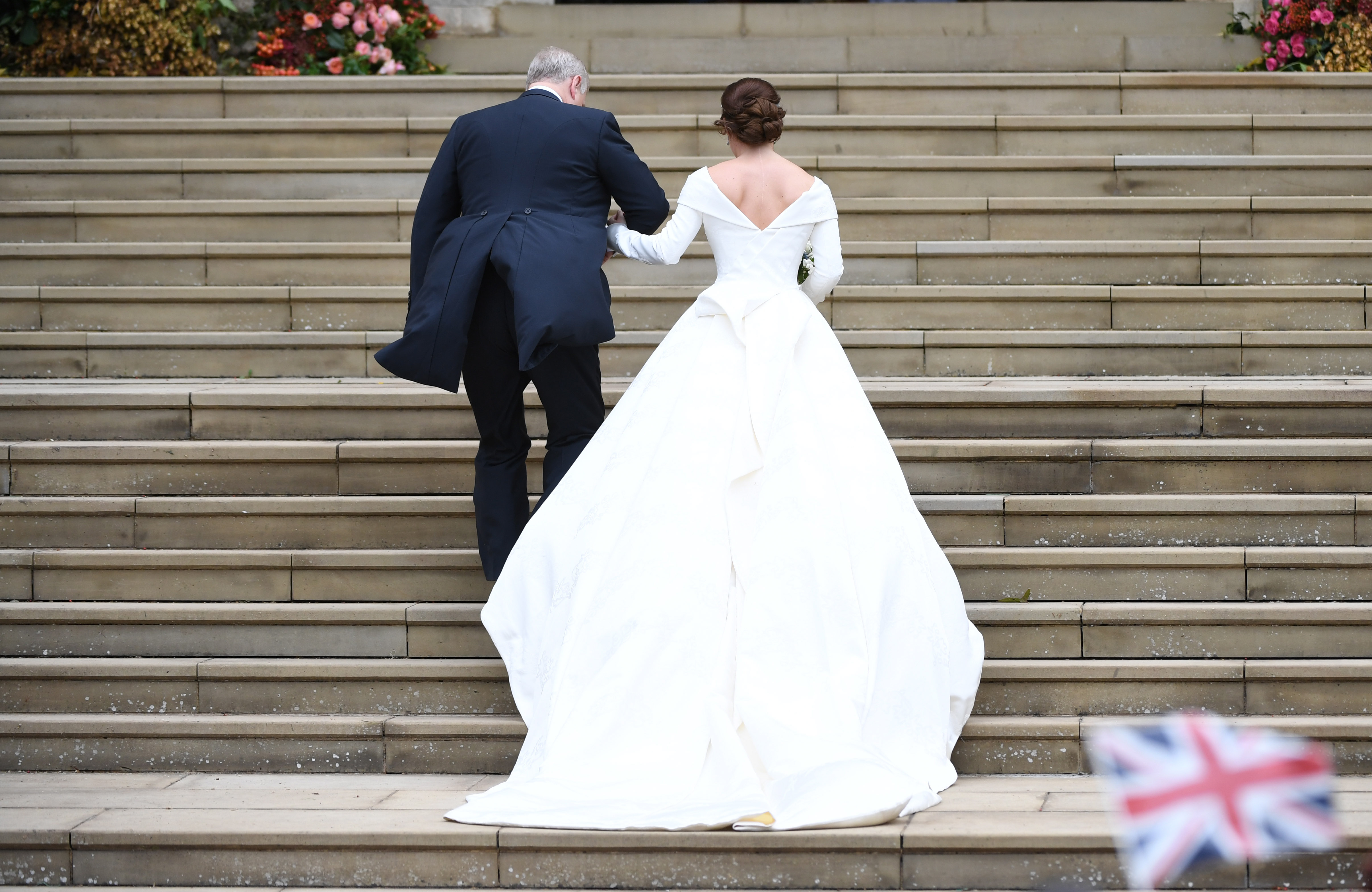 LIVE VIDEO | Nunta regală a prințesei Eugenie cu Jack Brooksbank. Imagini cu mireasa