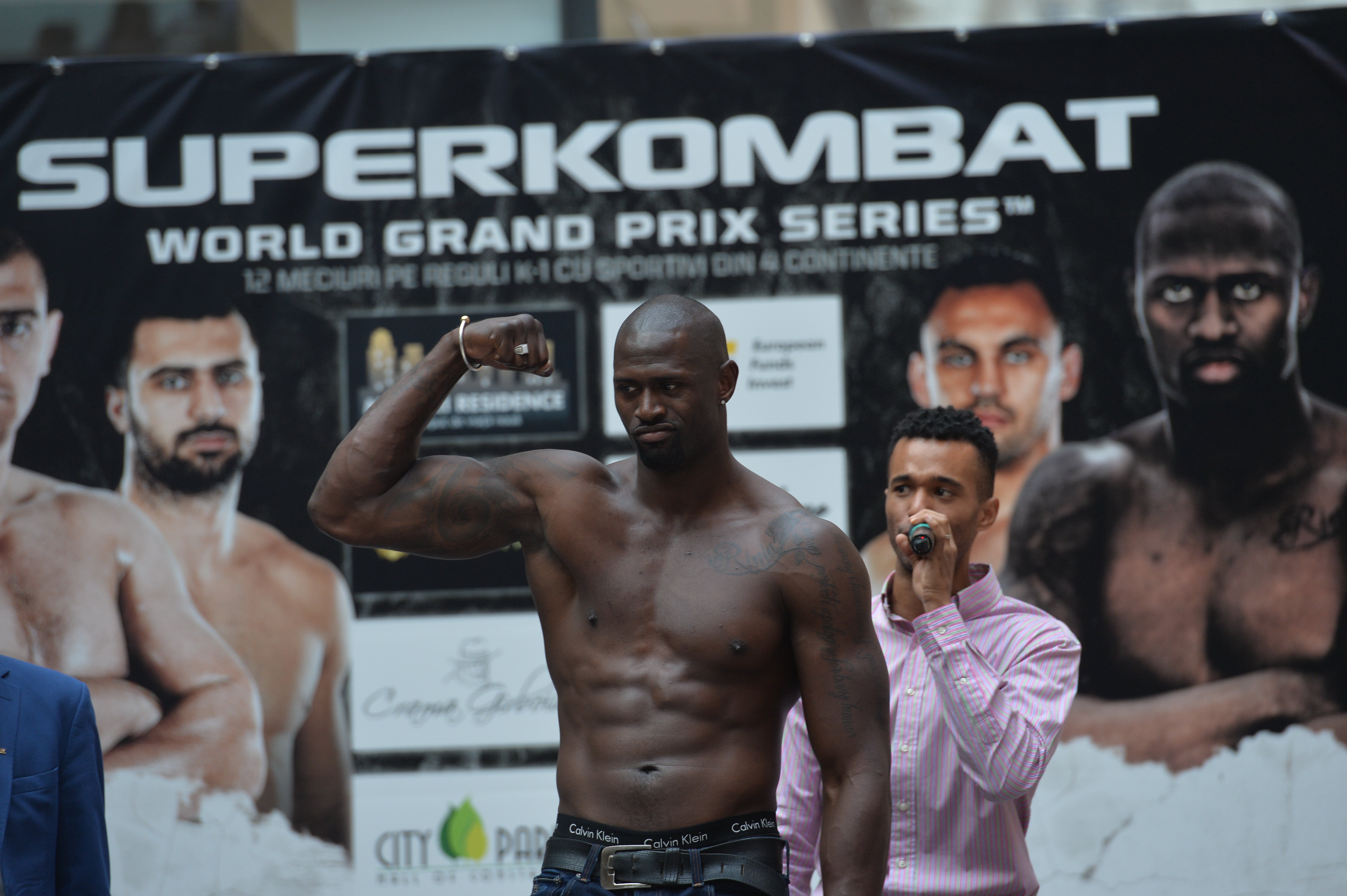 Luptătorii de la Superkombat Constanța au trecut cu bine de proba cântarului / GALERIE FOTO