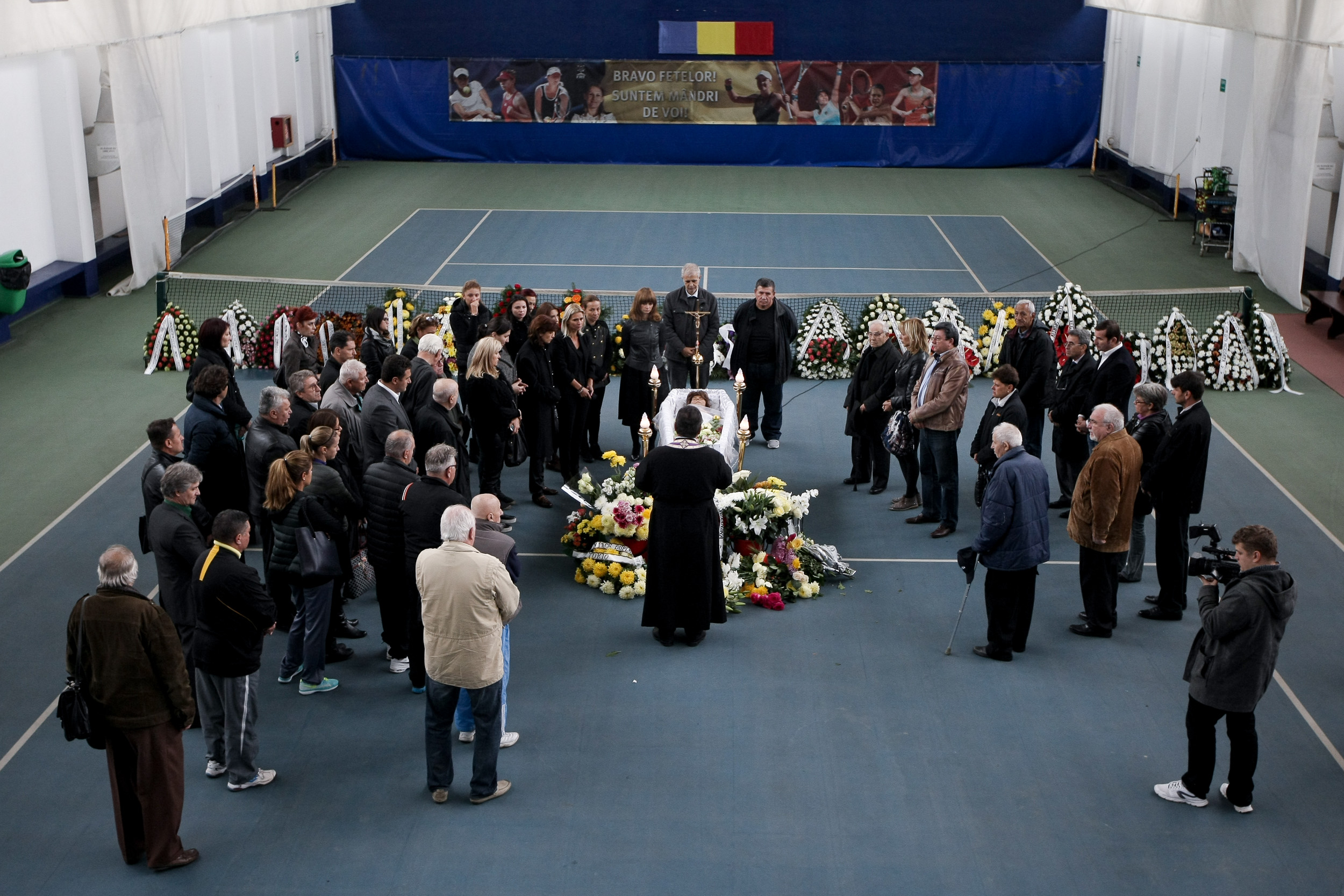 Lumea sportului și-a luat rămas bun de la Florența Mihai, cea care a descoperit-o pe Simona Halep și a antrenat-o pe Irina Begu. ^Mesaje emoționante de la cele două sportive pentru fosta mare jucătoare și antrenoare / FOTO
