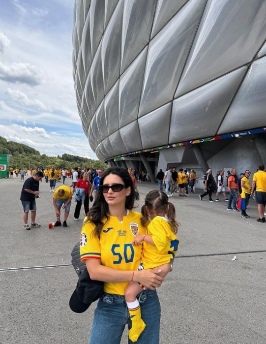 Cine e soția lui Răzvan Marin. Crina are o carieră de succes în stomatologie și e și mama unei fetițe