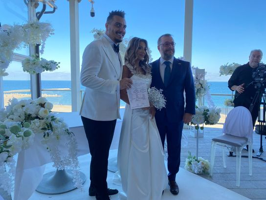 Imagini de la nunta spectaculoasă a lui Bursucu. Verighetele au costat 9.000 de euro, iar Cătălin Botezatu a creat rochia de mireasă