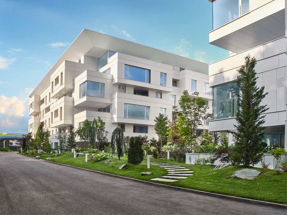 Stejarii Collection, cel mai nou proiect marca Țiriac Imobiliare, a fost inaugurat: complexul își deschide oficial porțile pentru noii chiriași elevând standardele rezidențiale de lux.