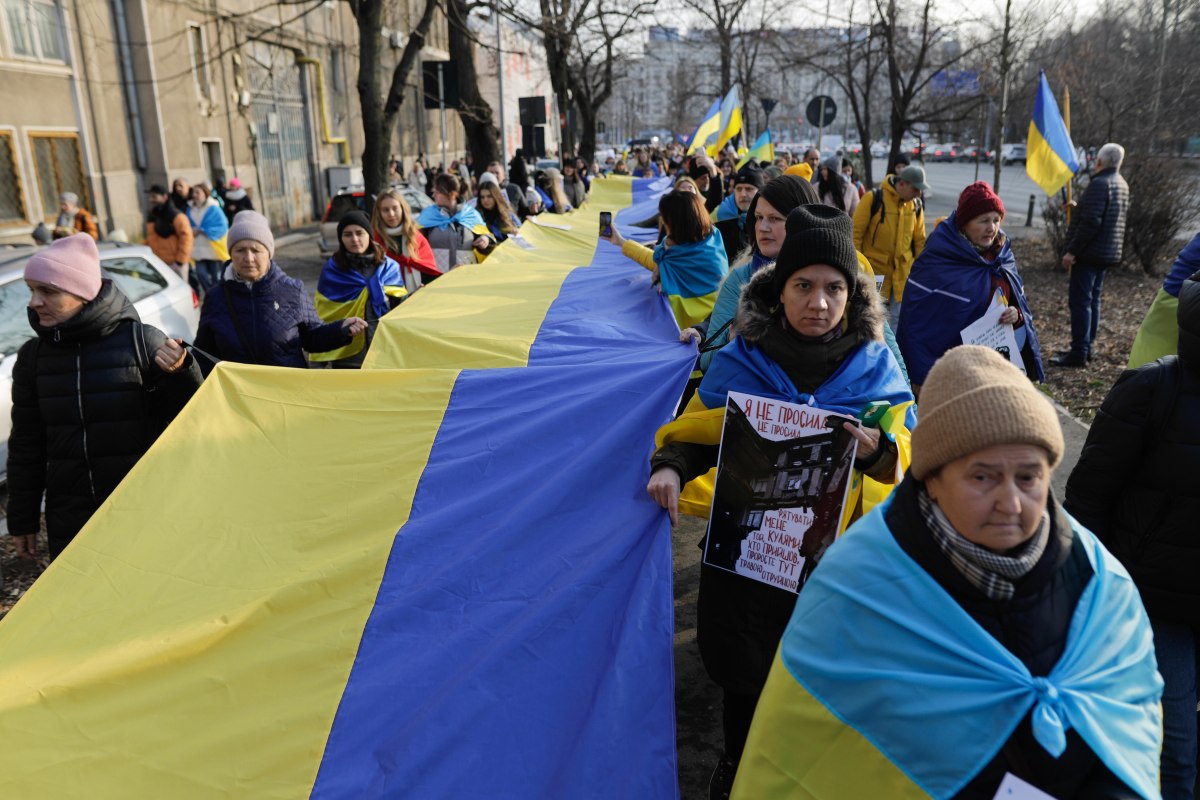 Miting de protest al refugiaților din Ucraina față de războiul declanșat de Rusia, în fața Ambasadei Kievului la București