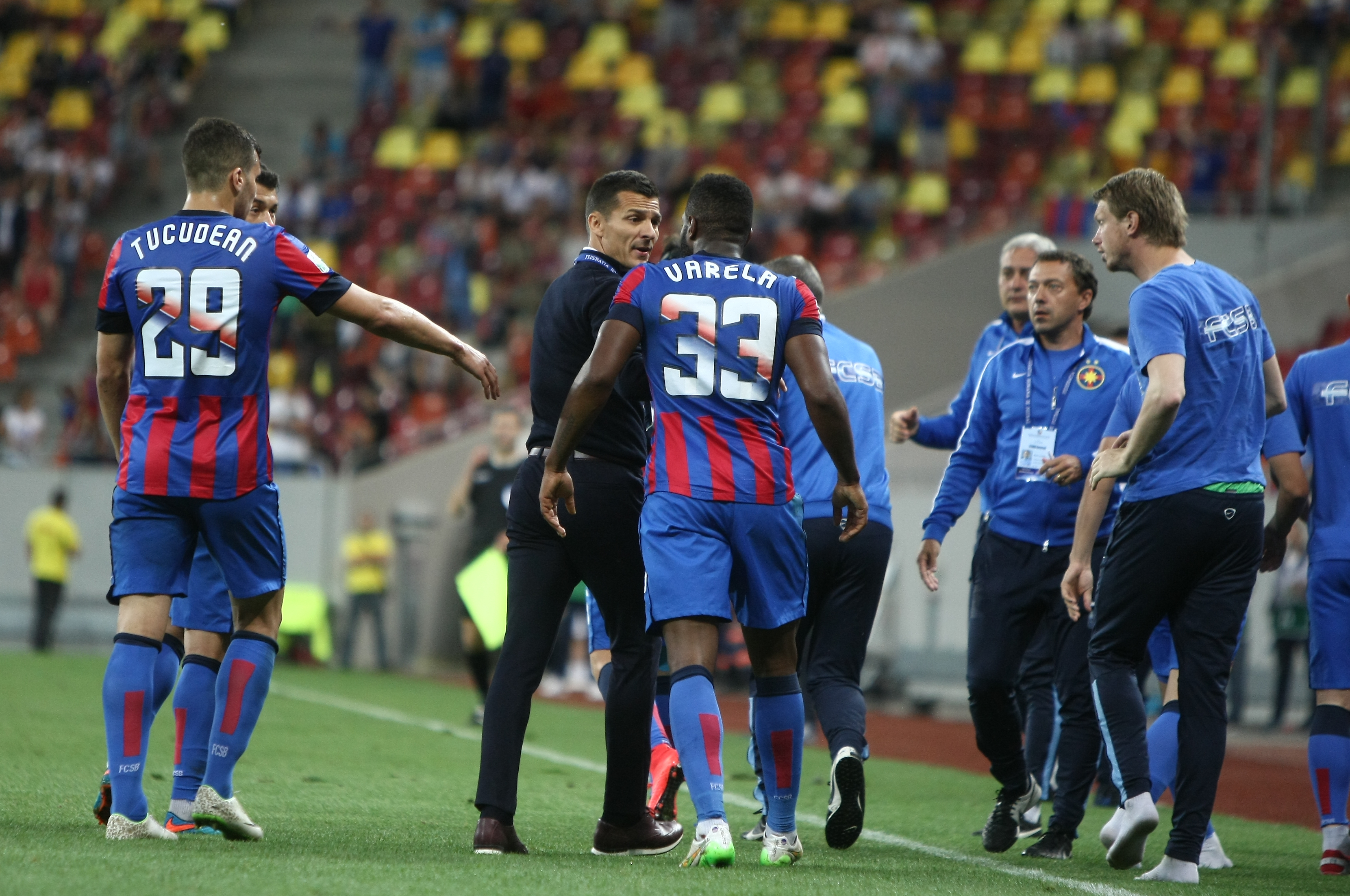 ASTRA - ASA 3-1 şi STEAUA - FC BOTOŞANI 2-0. Rocada mare / VIDEO