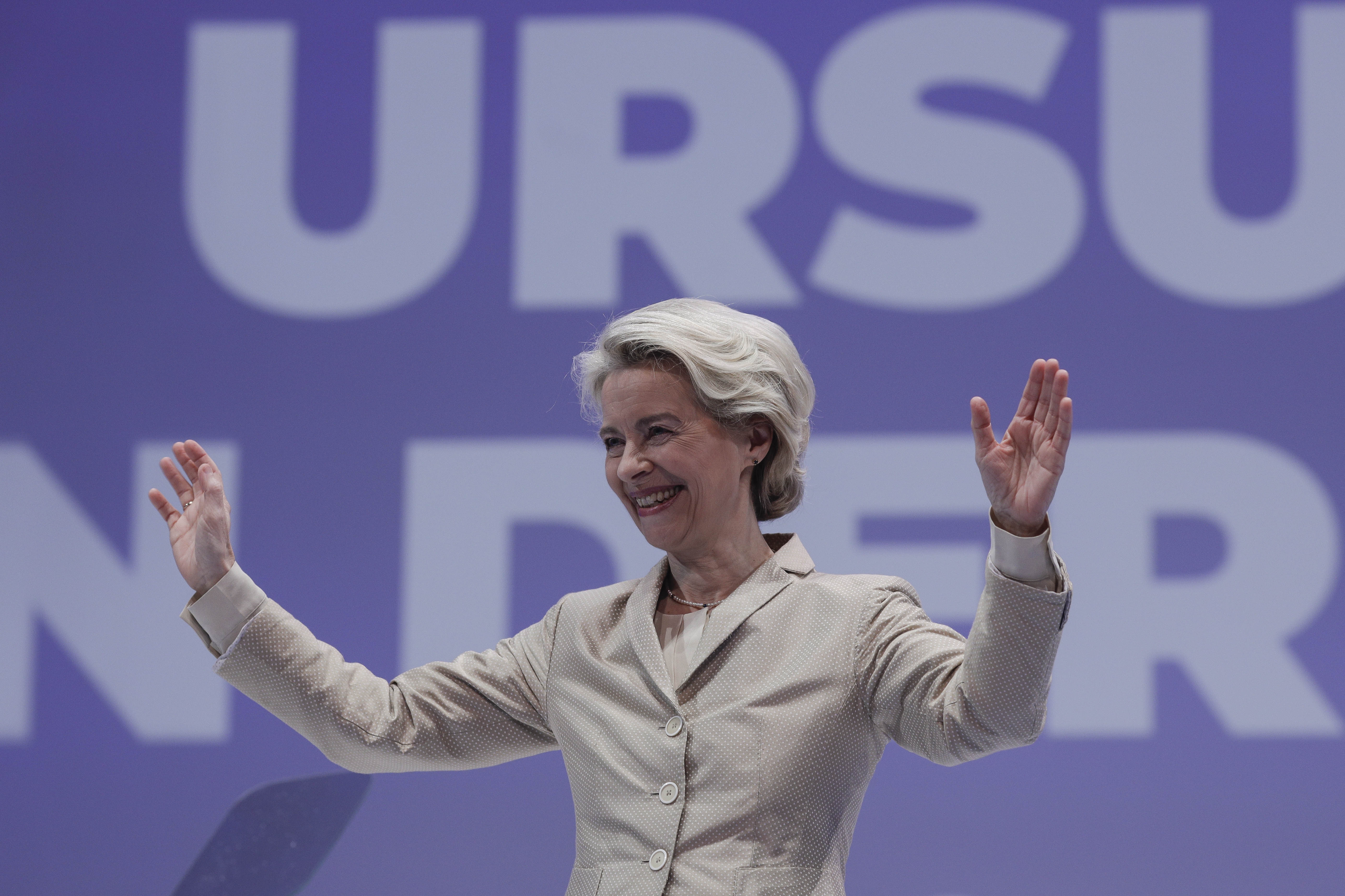 Congres PPE la București, ziua 2. Nehammer și Iohannis, discurs în fața delegaților. Von der Leyen, candidatul partidului pentru șefia CE