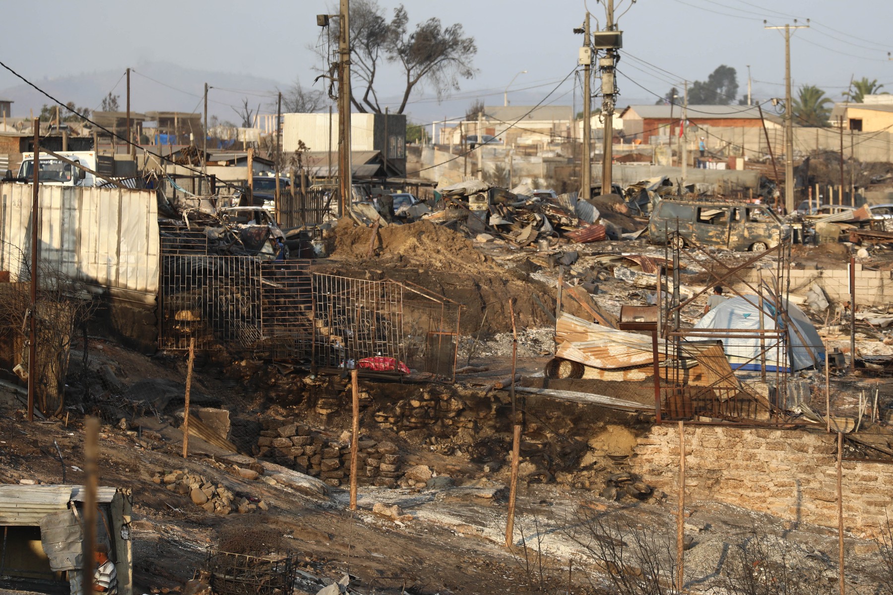 Chile se confruntă cu „cea mai mare tragedie din 2010”. Cel puţin 112 morţi în urma unor incendii de vegetație