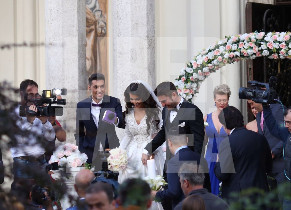 FOTO EXCLUSIV | Cum au arătat nașii lui Adrian Mutu și ai Sandrei. Apariție rară a soției lui Cosmin Contra