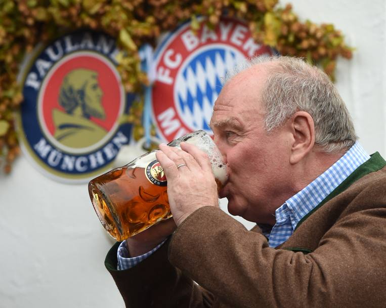 Ancelotti și-a scos soția la bere. Așa arată cea care i-a urmat româncei Marina Crețu în viața antrenorului