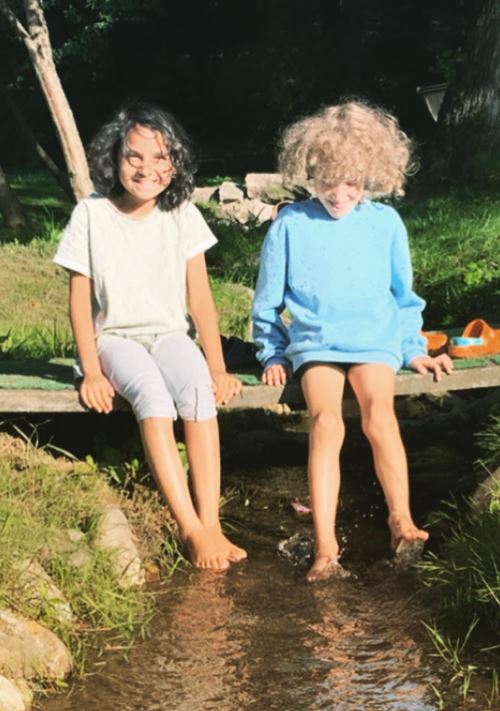 Dragoș Bucur spune cum învață copiii lui acasă. Sofia, Roxana și Kadri nu merg la școală: „Este mult mai simplu decât vă închipuiți”