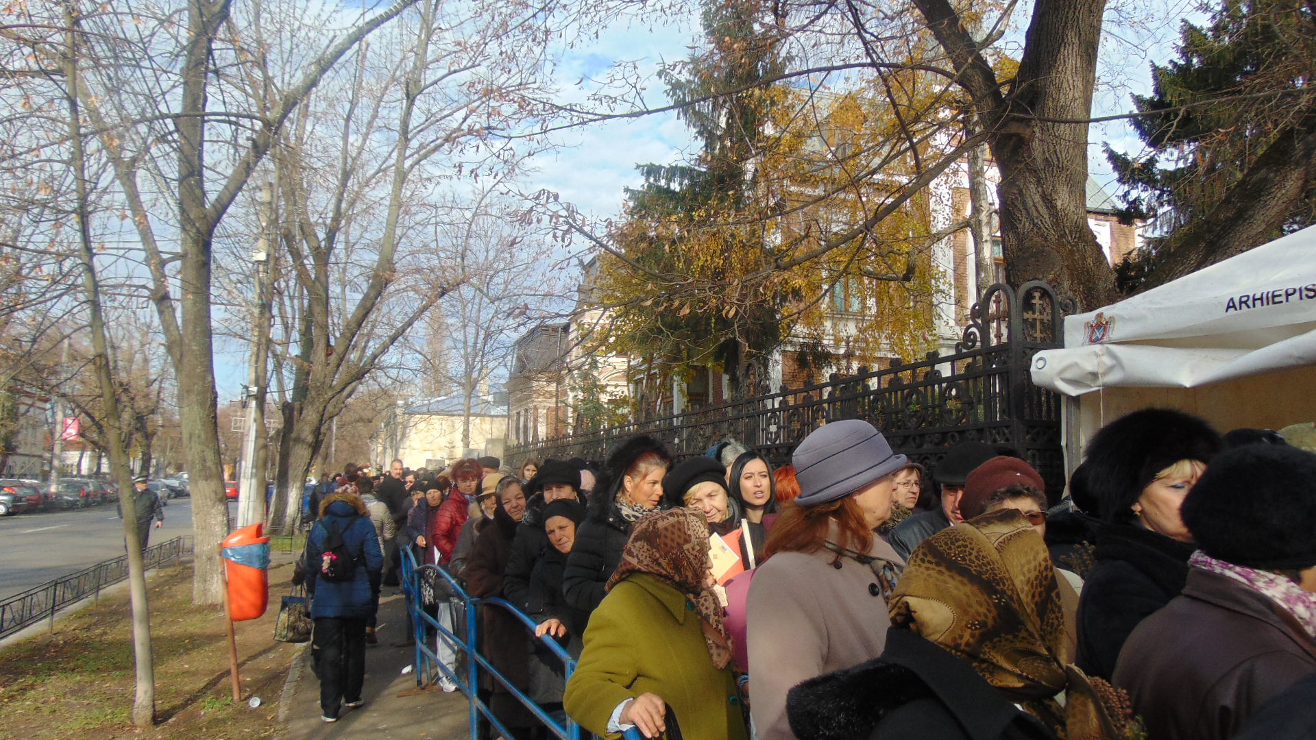 În pelerinaj la Prislop, după ce l-a cunoscut pe Arsenie Boca! ”Avea o privire pătrunzătoare”