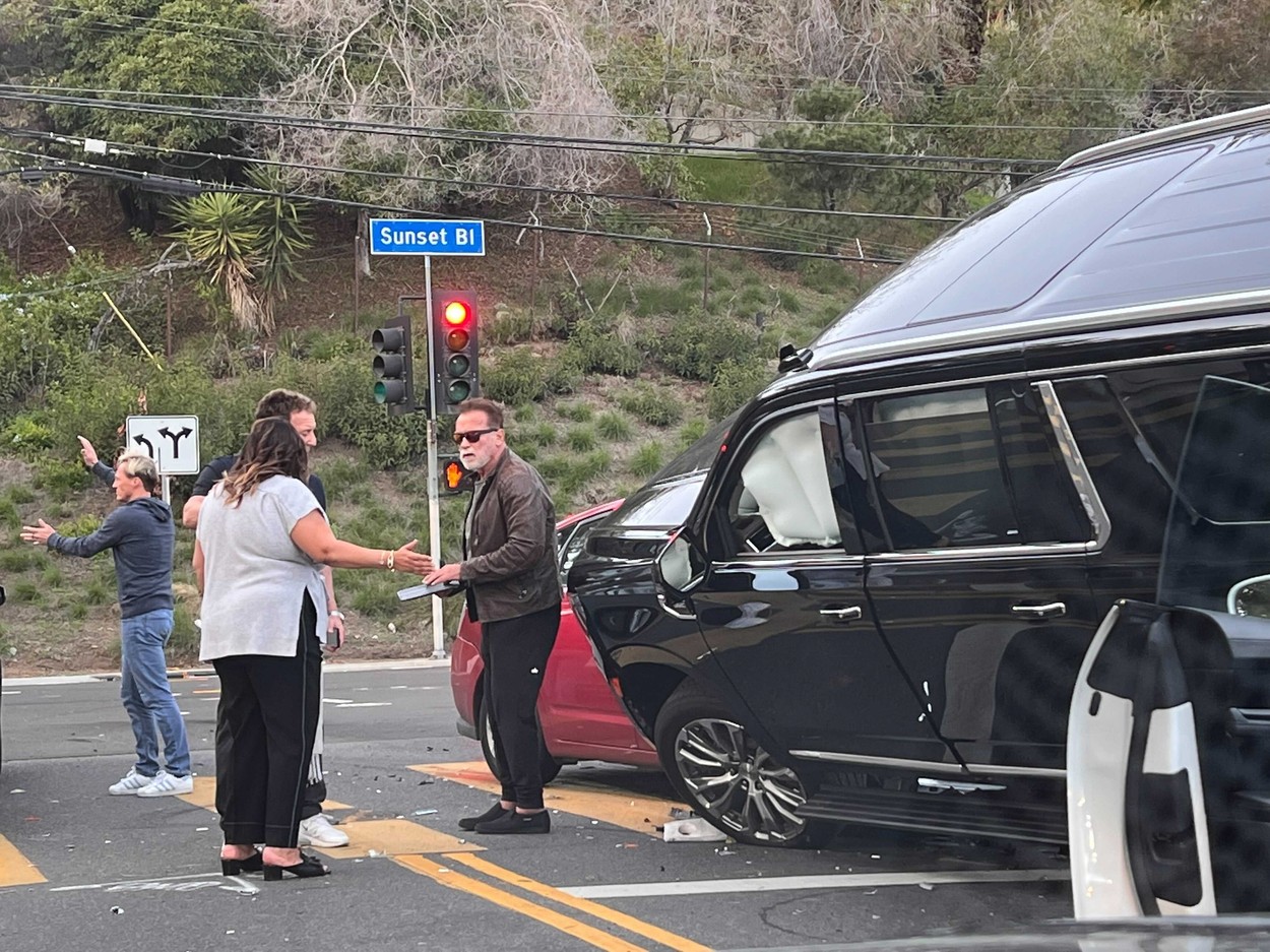Arnold Schwarzenegger, implicat într-un accident cu patru mașini în Los Angeles