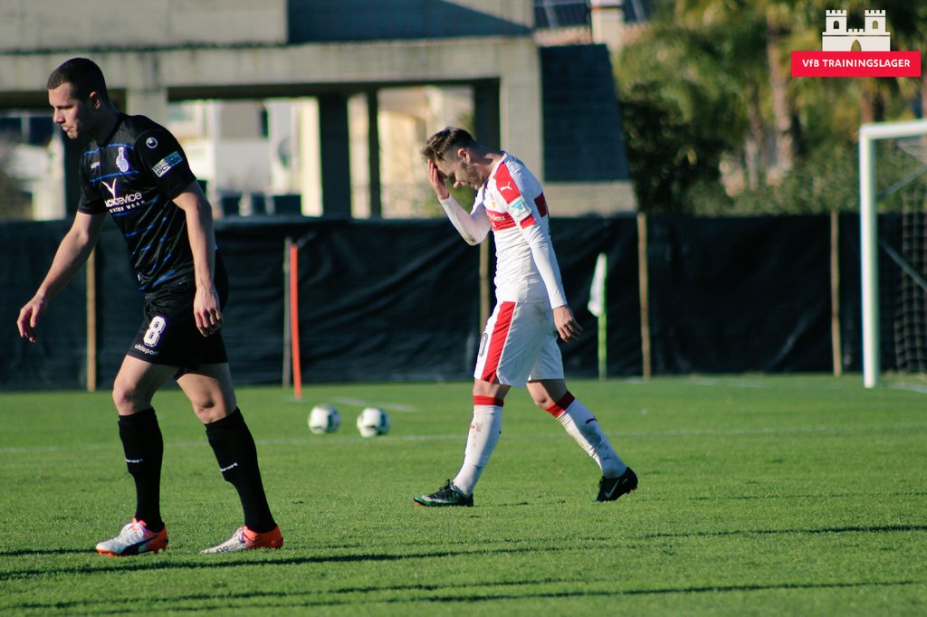 Alexandru Maxim face pe cameramanul în cantonamentul lui VfB Stuttgart. Tricolorul, titular în amicalul cu Duisburg | GALERIE FOTO