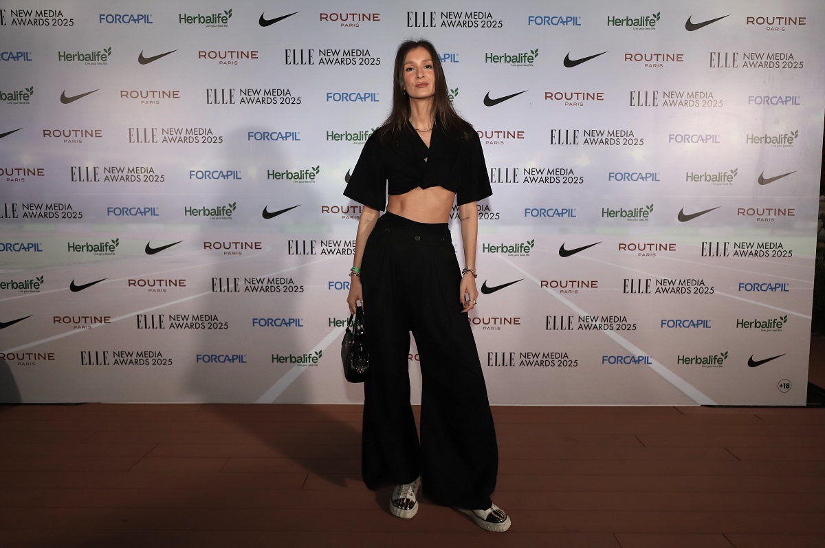 Vedete la ELLE New Media Awards 2025. Alexia Eram a atras atenția cu ținuta ei „sporty-chic”, iar prezentatoarele Geanina Ilieș și Natalia Mateuț au făcut furori