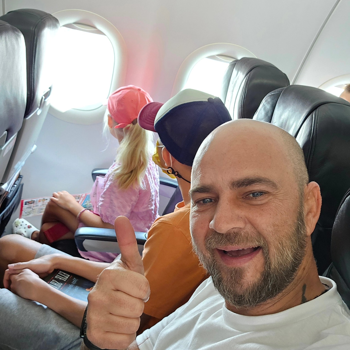 Cosmin Seleși, sacrificii de dragul meseriei: „Nu apuc să-i văd pe ai mei câteva zile bune”. Soția îi este cel mai mare sprijin INTERVIU