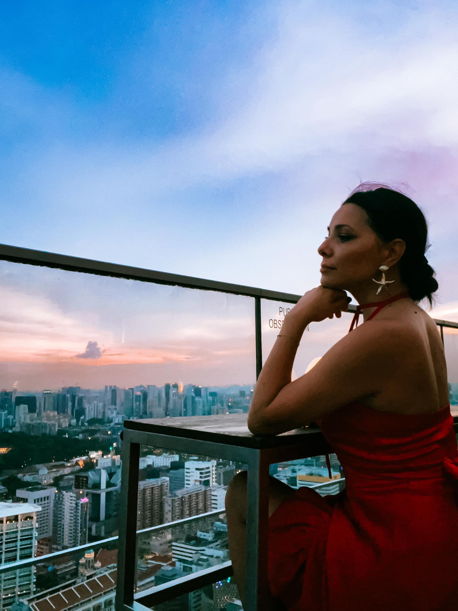 Ce a descoperit Corina Caragea în Singapore, unde s-a cazat într-o „debara”: „Te costă foarte scump dacă te conectezi la rețeaua cuiva de internet”