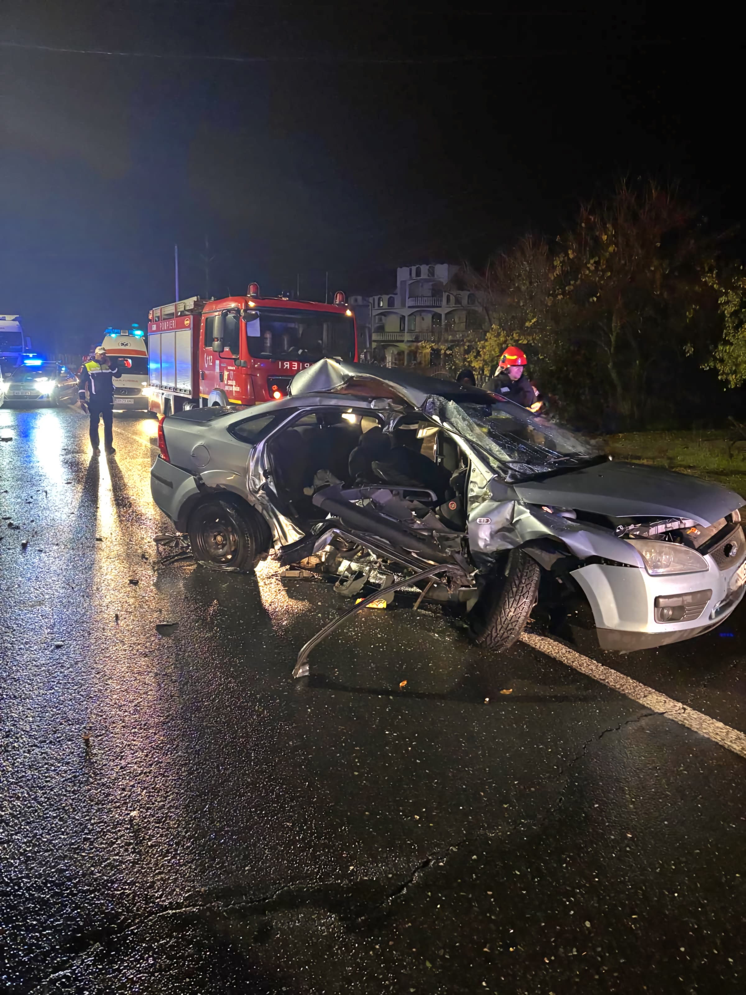 20 de persoane implicate într-un accident în Giurgiu. O femeie a murit și alte șase au fost duse la spital