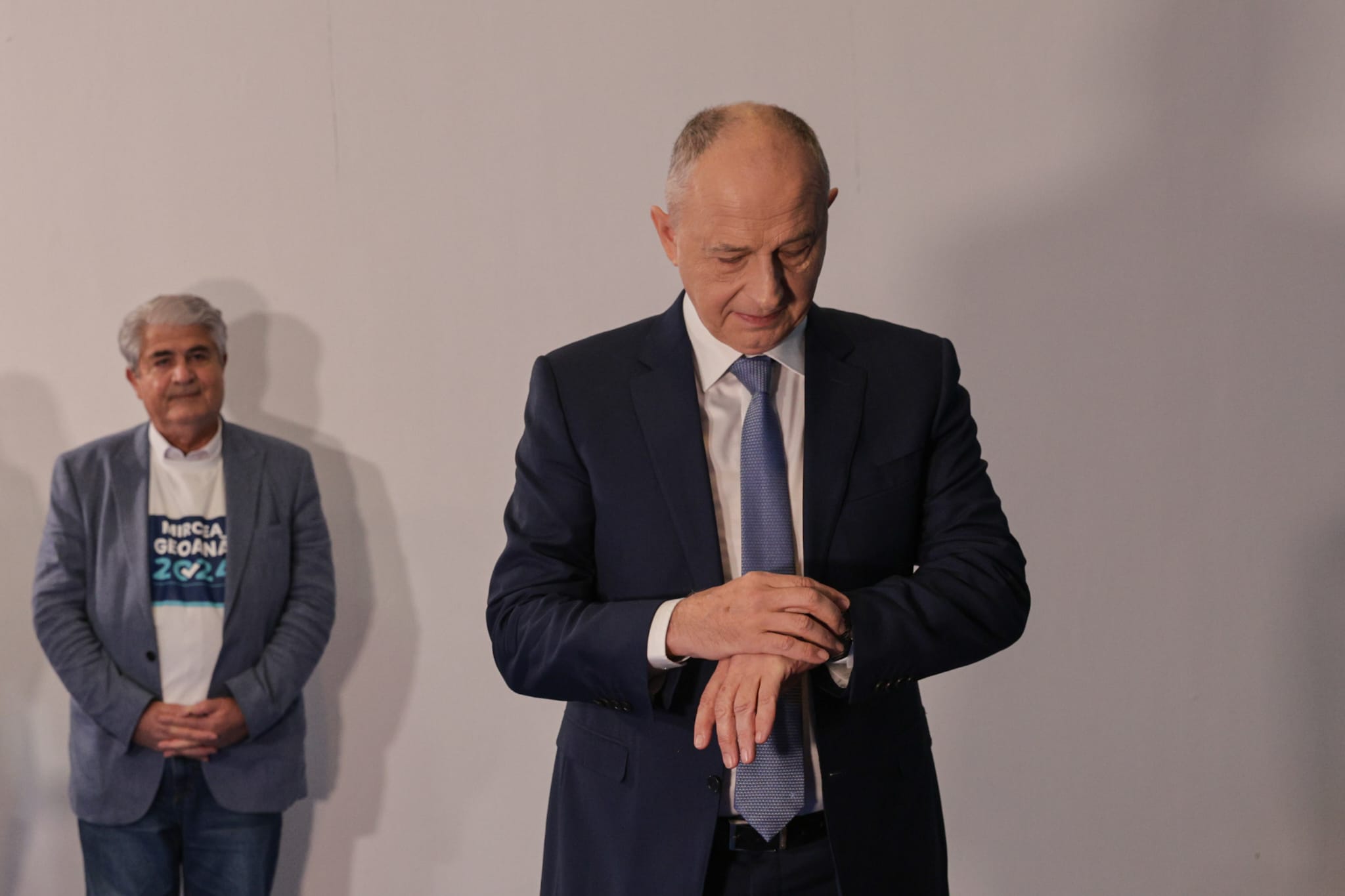 Mircea Geoană și-a depus candidatura la prezidențiale: „Nu vreau să mă plimb sau să dorm”. A promis că va face publice cheltuielile Administrației Prezidențiale