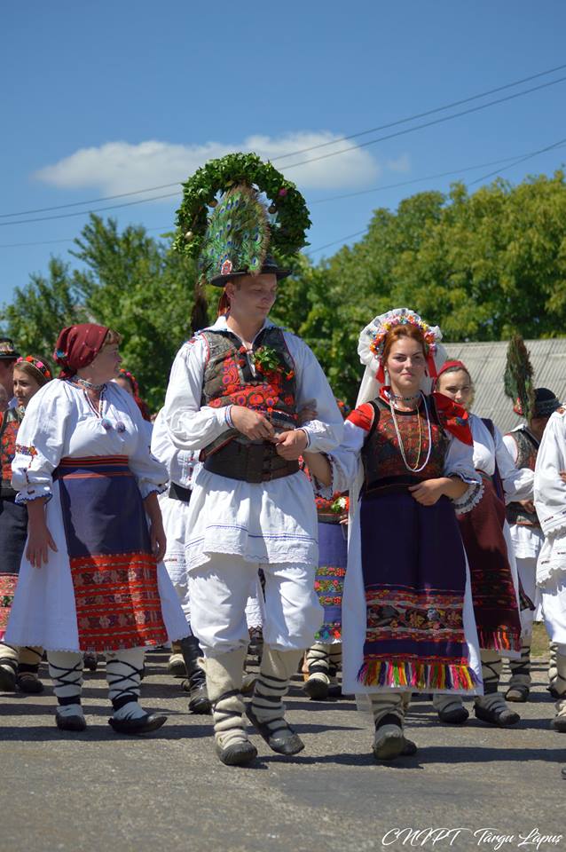 Irlandezul care iubește nunta tradițională din Maramureș. Peter Hurley încurajează datinile străbune printr-un proiect cultural
