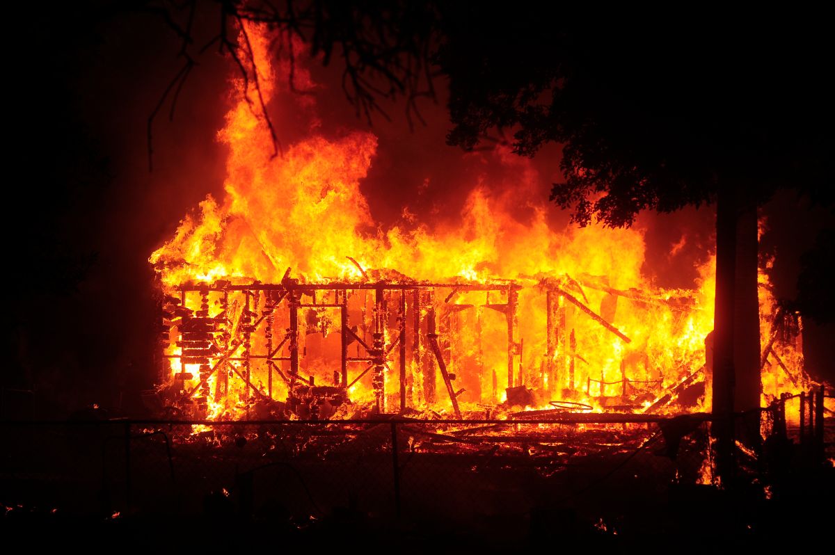 A fost decretată “stare de dezastru major” în California. Statul american e devastat de incendii