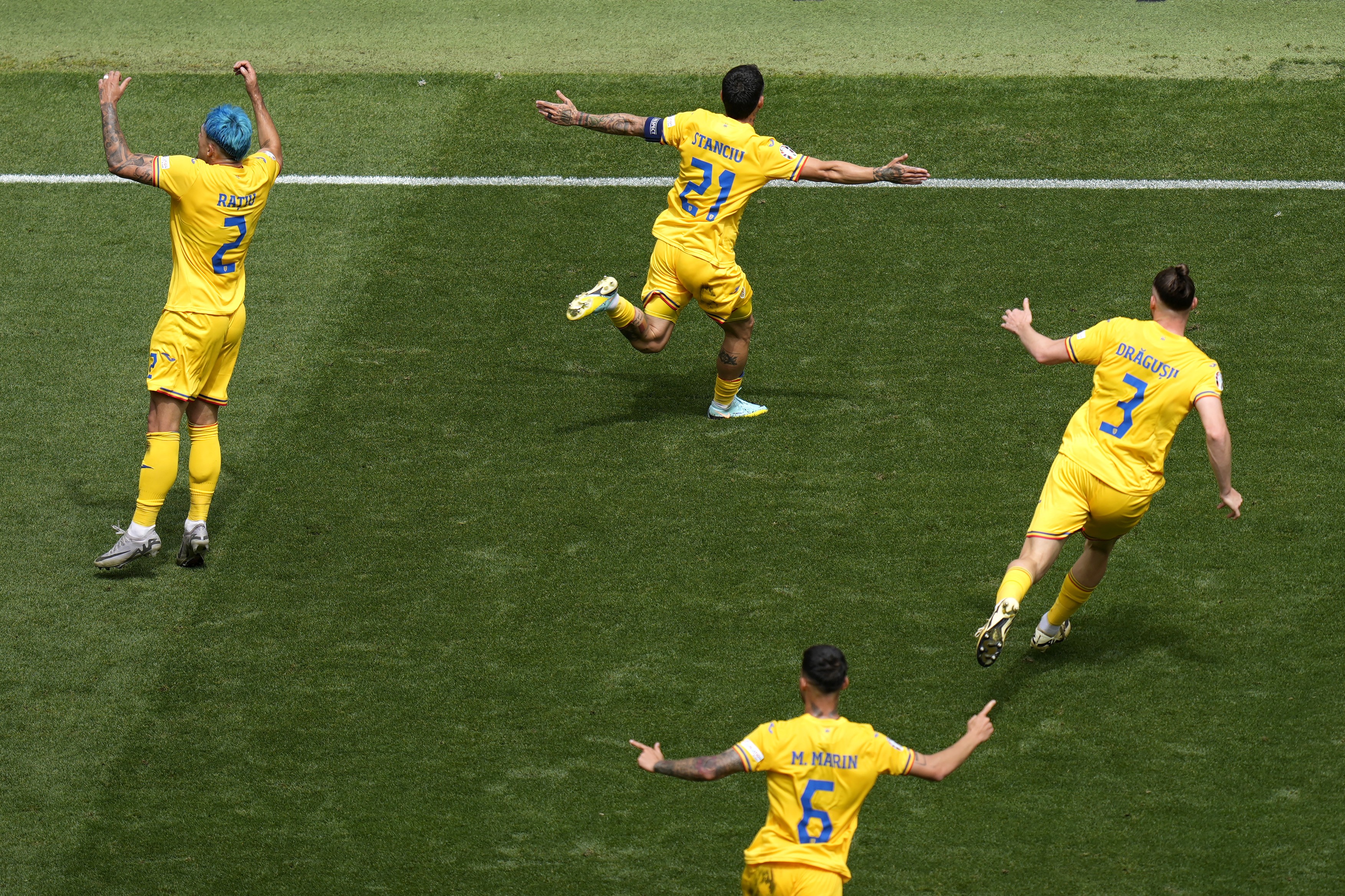 România – Ucraina 3-0. Prima victorie după 24 de ani la un turneu final de Campionat European. Stanciu, R. Marin și Drăguș, goluri de generic