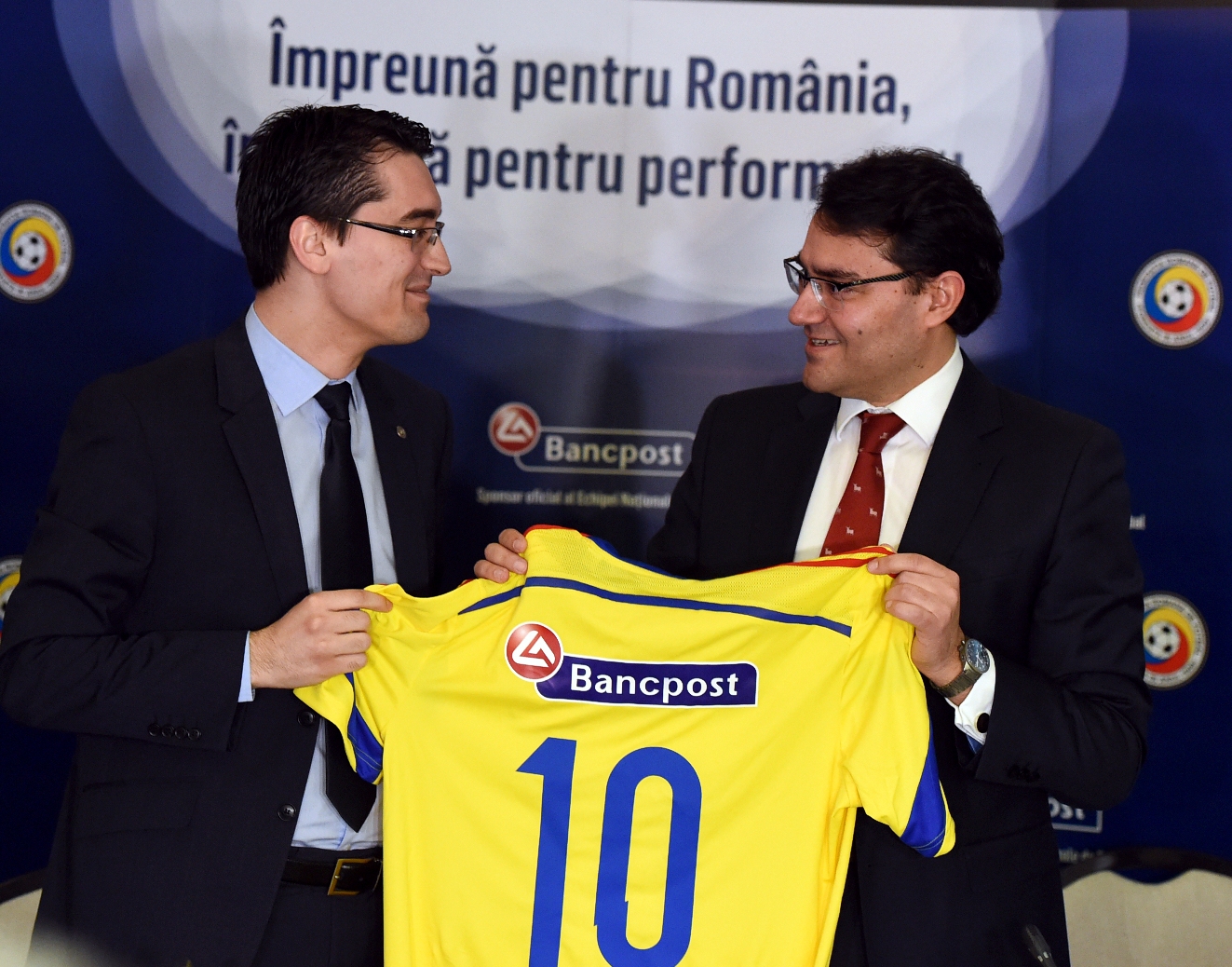 FRF a găsit bani de prime pentru calificare: a dat lovitura la o bancă!