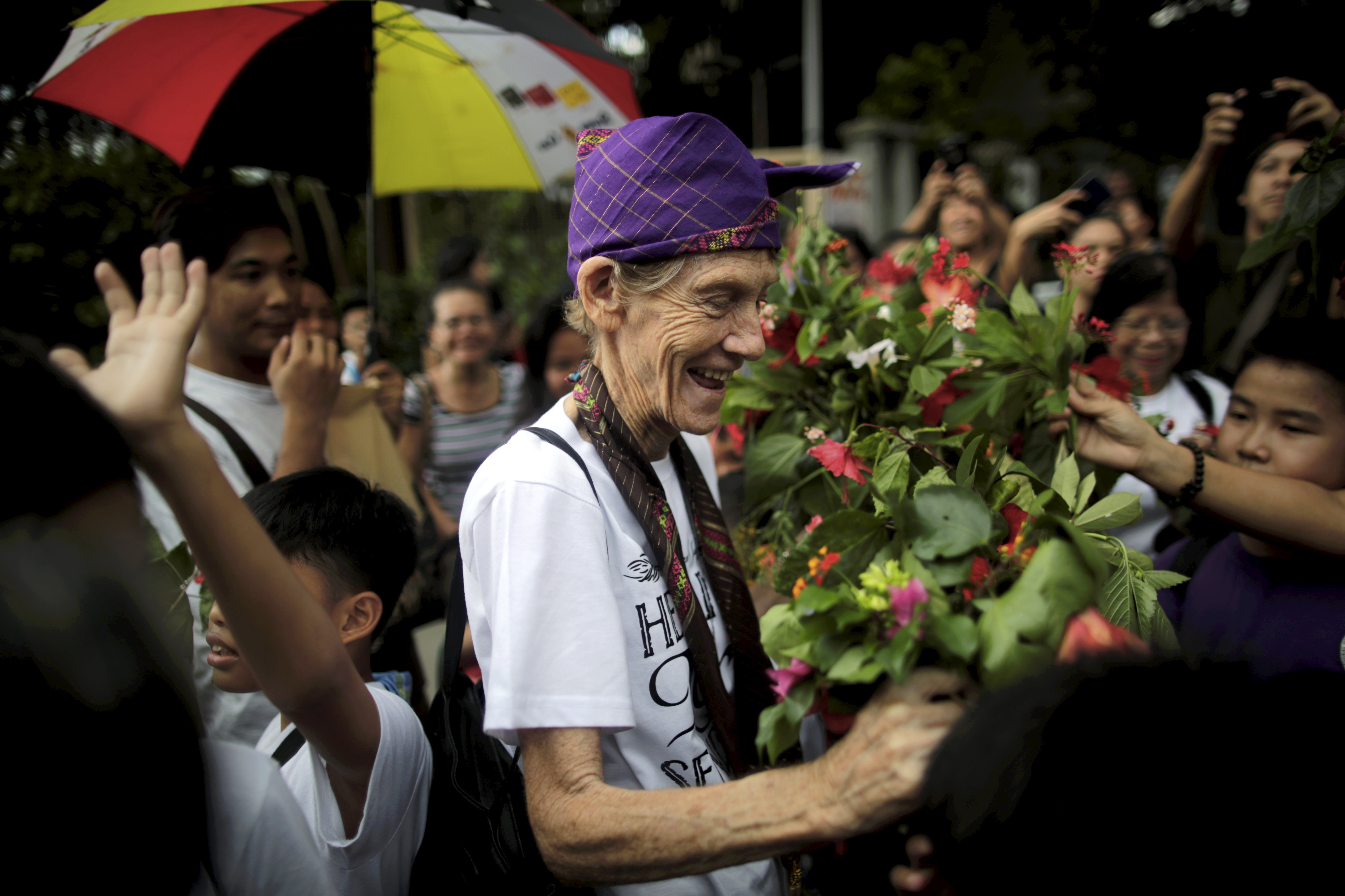 FOTO | Ce a pățit o călugăriță după ce l-a înfuriat pe președintele filipinez Rodrigo Duterte