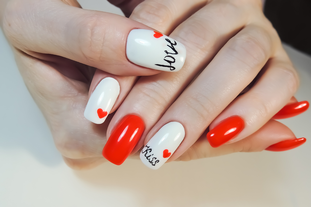 Modele de unghii de Valentine’s Day - cum îți faci manichiura pentru Ziua Îndrăgostiților