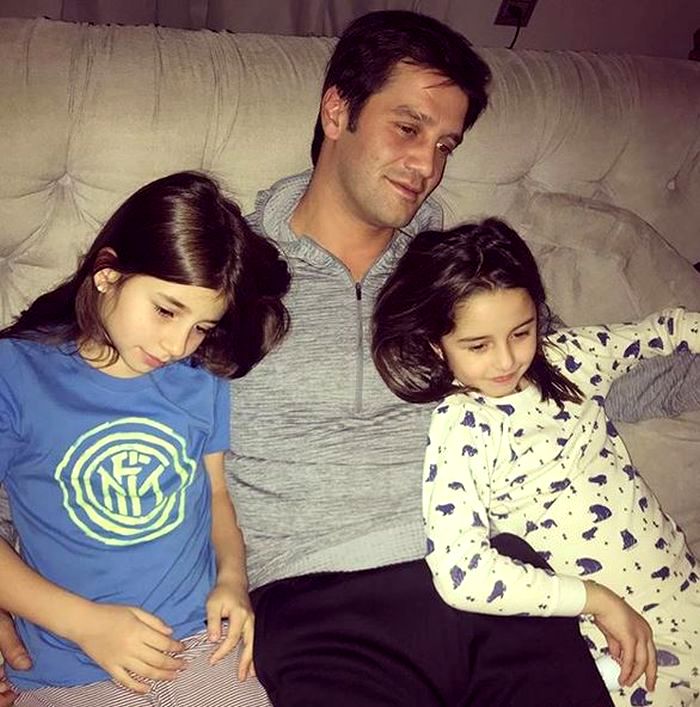 Imagini rare cu fetele lui Cristi Chivu și ale Adelinei. Natalia și Anastasia joacă fotbal în Milano