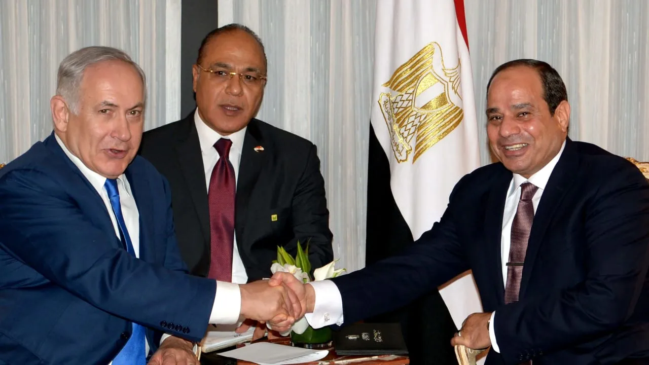 Egyptian President Abdel Fattah al-Sisi has revealed that Israeli Prime Minister Benjamin Netanyahu questioned Egypt's growing military strength and weapons purchases, despite Cairo's assurances that it poses no threat to Israel.Photo credit: The Jerusalem Post