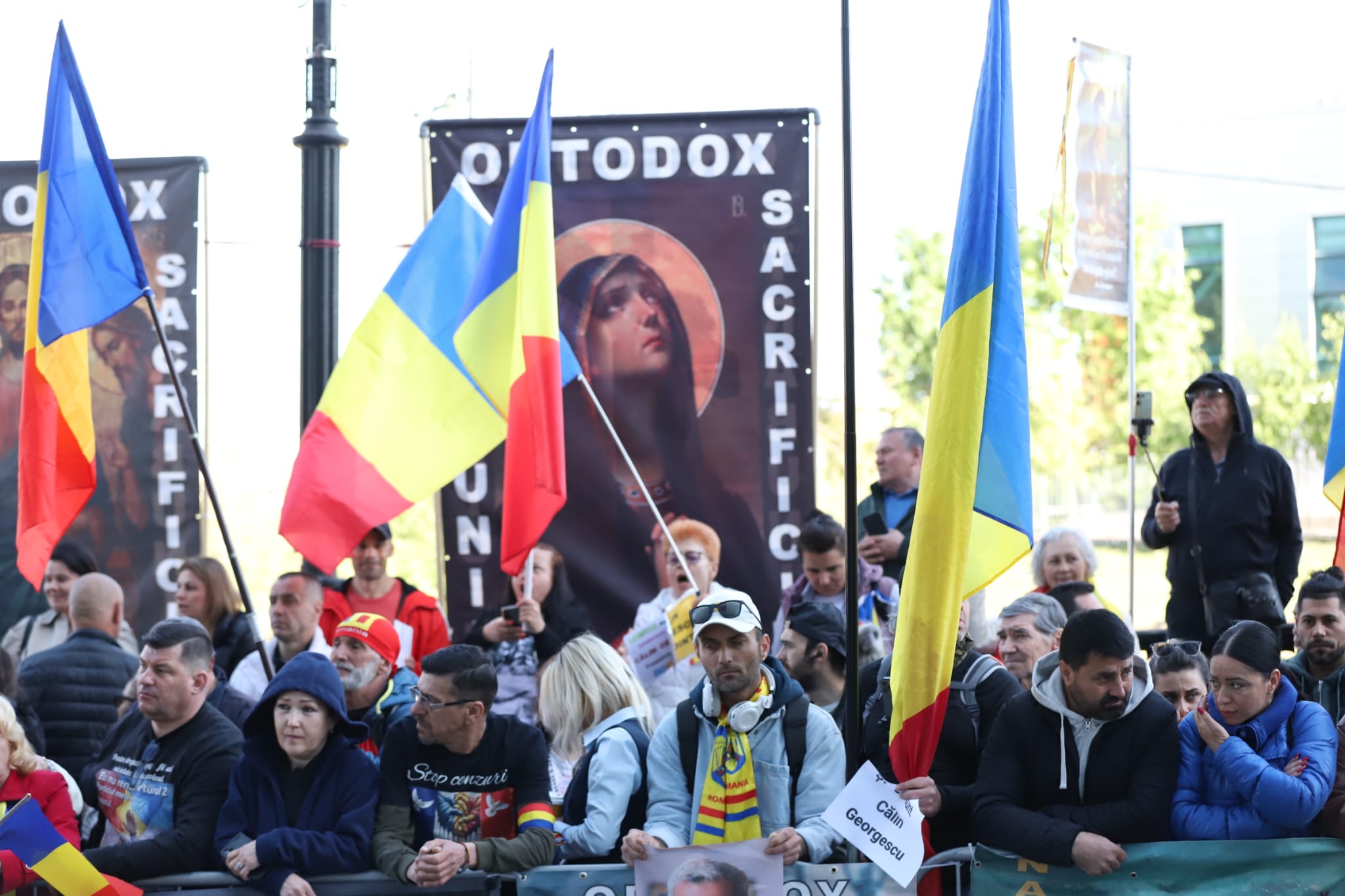 Călin Georgescu, din nou în fața instanței. Fostul candidat la prezidențiale află azi decizia ÎCCJ în dosarul tentativei loviturii de stat