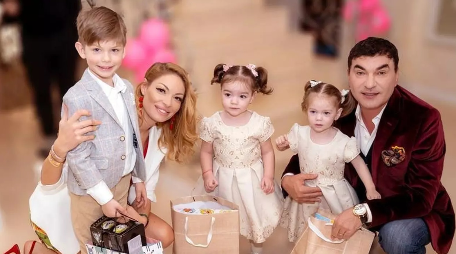 Anunțul făcut de Cristi Borcea despre al zecelea copil. Valentina Pelinel a intervenit: „Trebuie să ne ocupăm și de noi”