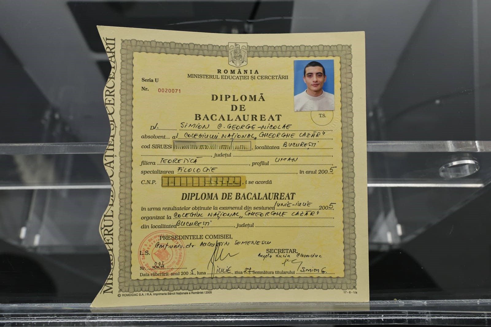 Ce note au luat la examenul de bacalaureat George Simion și Nicușor Dan, candidații la Președinția României