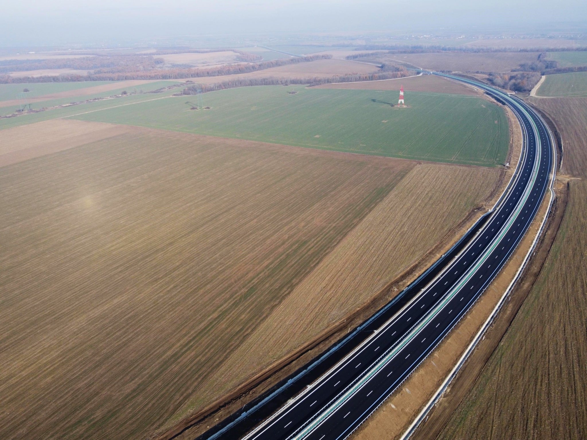 Două tronsoane de pe Drumul Expres DEx12 Craiova-Pitești sunt deschise traficului începând de astăzi