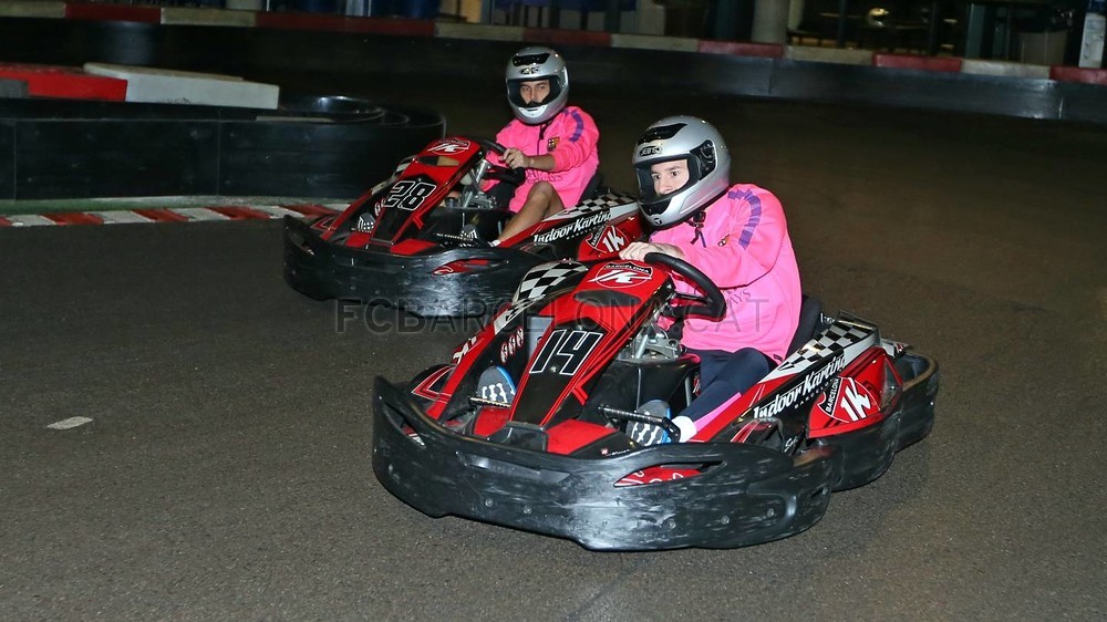 FOTO&VIDEO / "Extratereştrii" s-au distrat la karting