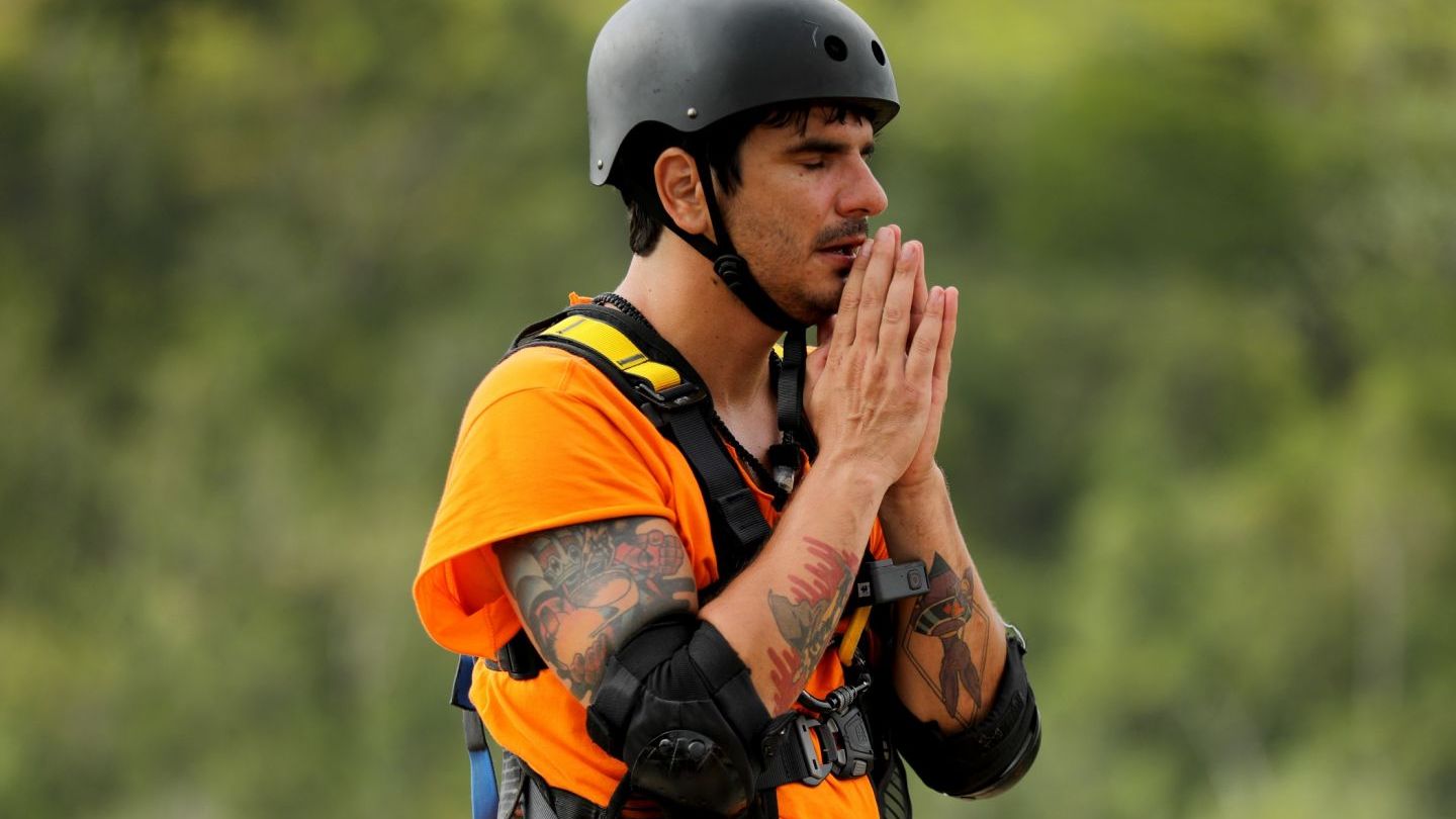 Alex Bogdan a plecat de la „Sunt celebru, scoate-mă de aici!” din cauza lui Giani Kiriță: „Dacă trece pe lângă mine, în București, ar face bine să fie pe partea cealaltă”