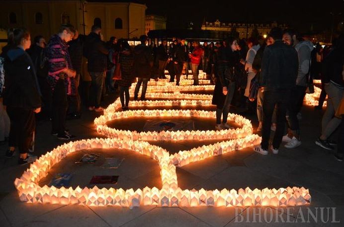 Ora Pământului 2017 în România. Spectacol inedit, după ce s-a stins lumina în mai multe orașe din țară | FOTO ȘI VIDEO