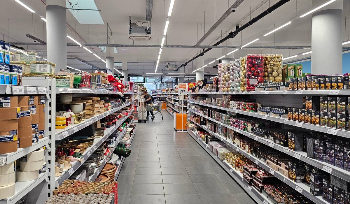 Action deschide primul magazin din România, la Pitești. Ce produse vor putea găsi clienții pe rafturi și la ce prețuri se vând articolele