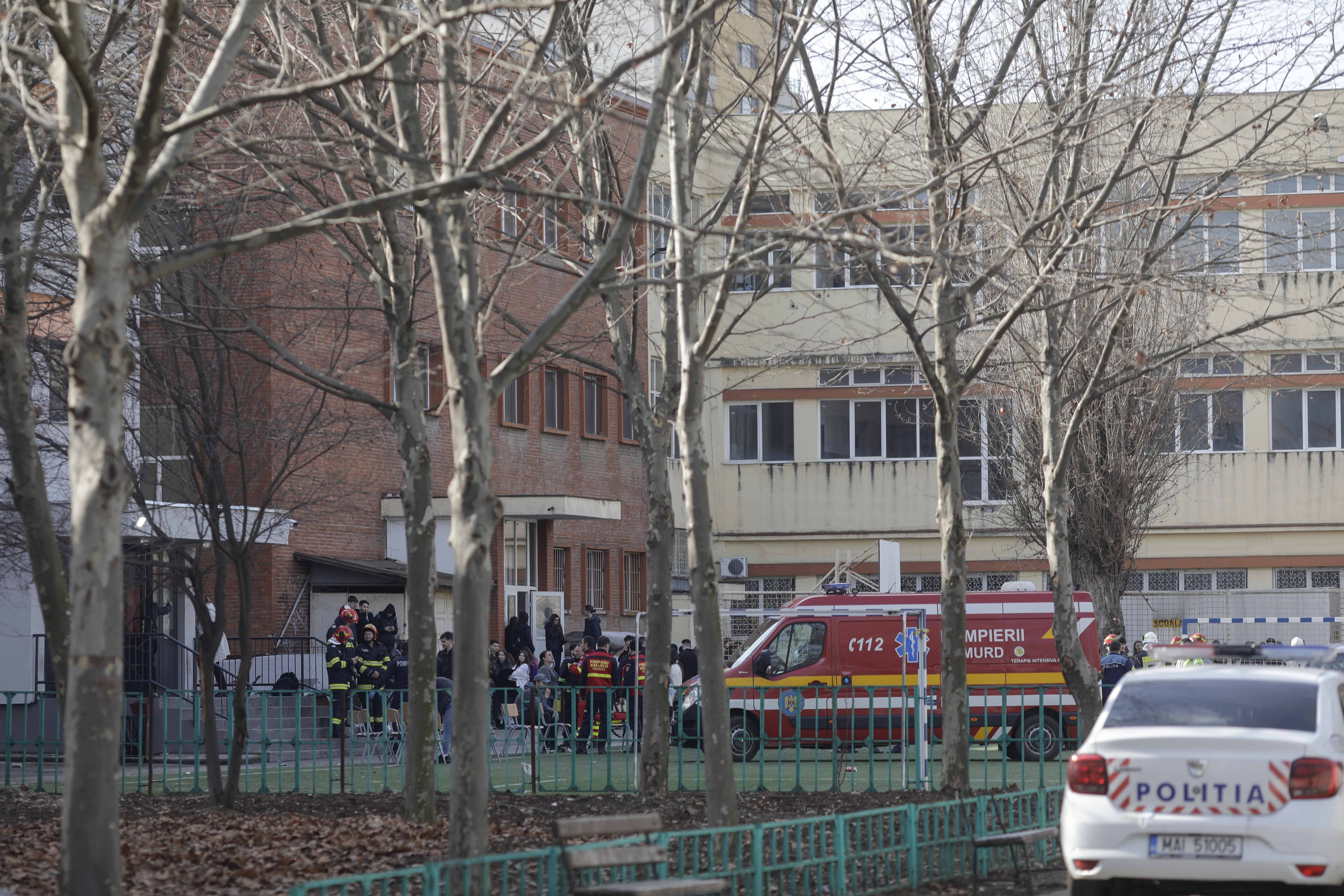 25 de elevi de la Liceul Tehnic Dimitrie Leonida din București au ajuns la spital, după ce un alt elev a dat cu spray lacrimogen
