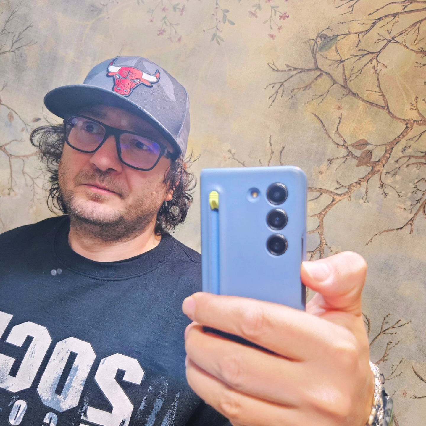 Imagini cu casa în care locuiește Florin Dumitrescu cu familia. Are o bucătărie semiprofesională, asemănătoare cu cele din restaurante