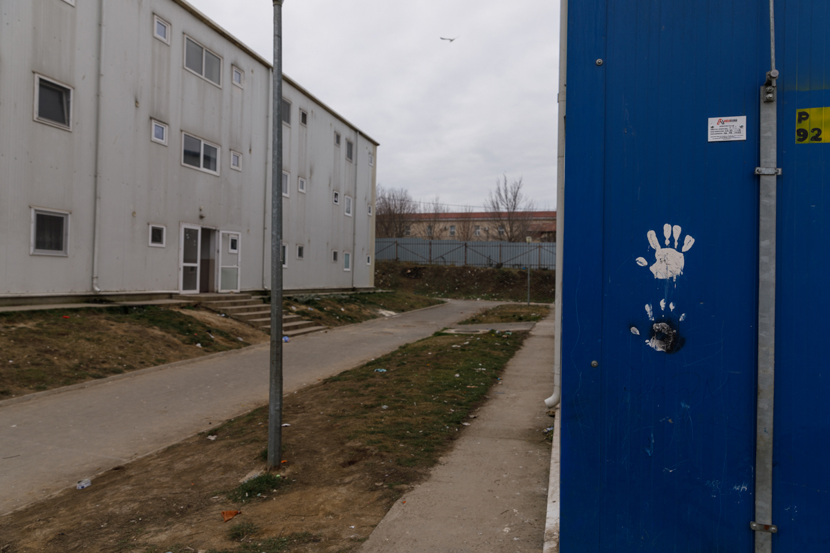 REPORTAJ. O cronică a cutremurului care nu a avut loc, dar a scos mai mulți oameni în stradă în Constanța. De ce au ieșit totuși?