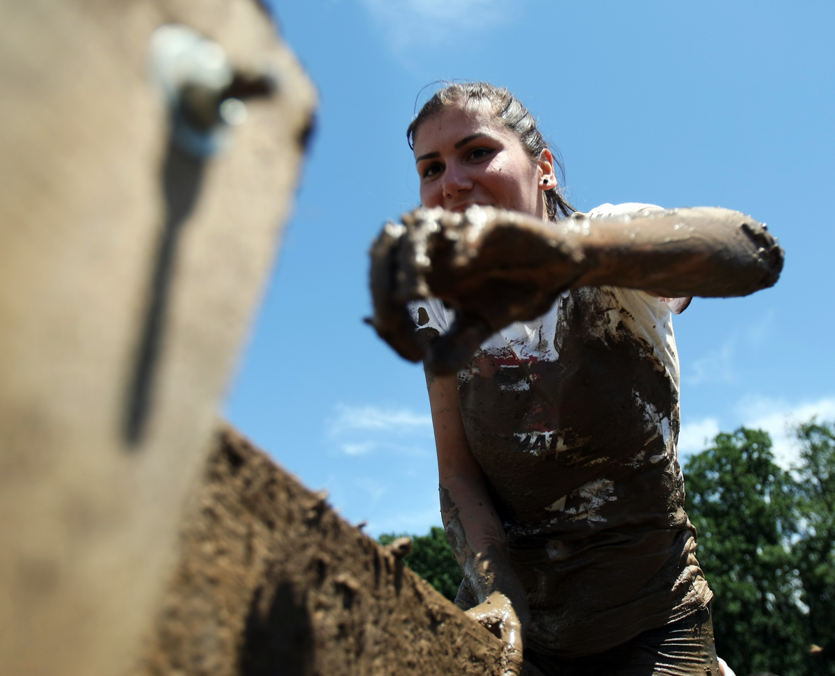 Marea noroială! Fotoreportaj Ultimate Mudness 2015, din Pădurea Motoc, de la Mogoșoaia