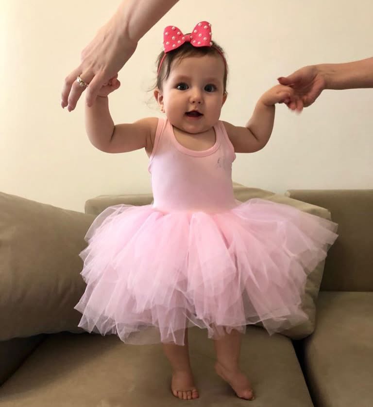 Imagini rare cu fetița Elenei Gheorghe. Amelie Nicole a împlinit 9 ani, iar mama ei i-a transmis un mesaj emoționant