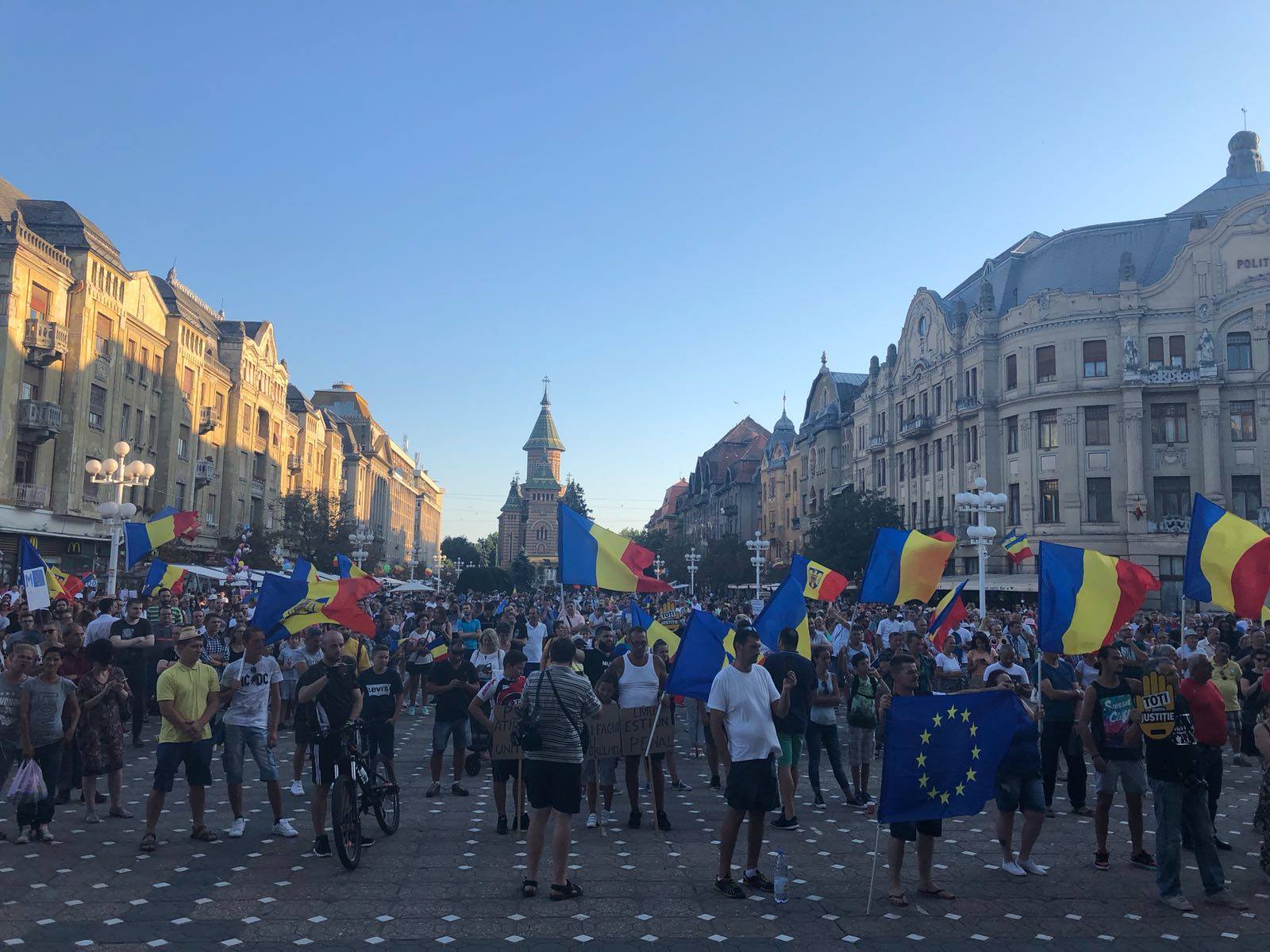 Manifestații de amploare pentru susținerea Mitingului Diasporei de la București în Sibiu, Braşov, Iaşi şi Bistriţa și Timișoara