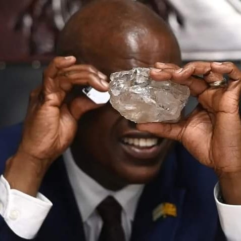 Africa’s largest diamond producer cuts 2025 diamond output, citing market challenges