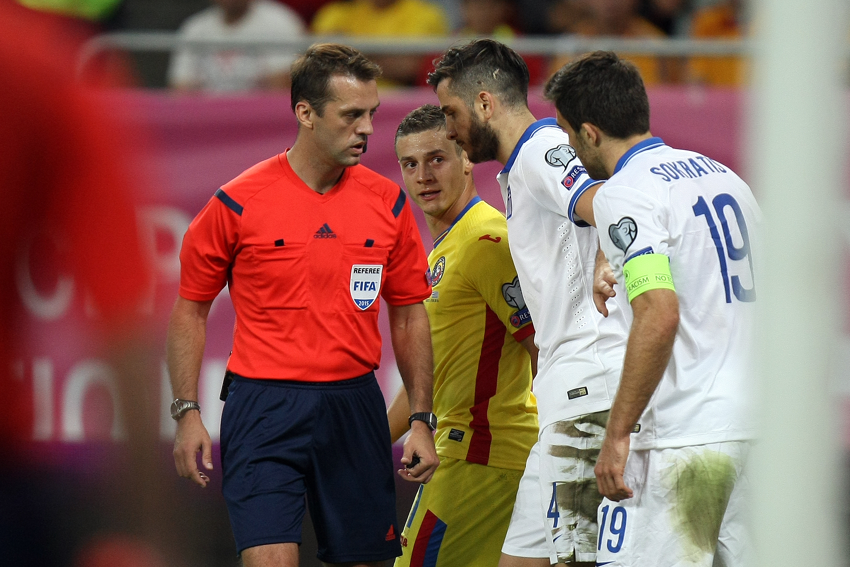 Apărare beton, atac de carton! Naționala României gâfâie în drum spre Euro 2016. Avem cea mai bună defensivă din istorie, dar suntem în pragul cele mai mari crize ofensive din ultimii 67 de ani