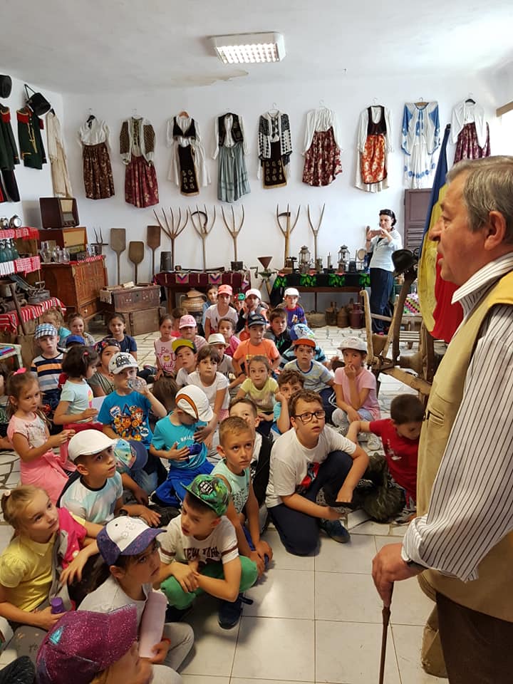 Mic-dejun în „Bucovina Banatului”, programul care a pus o comună necunoscută pe harta turistică a României. Secretul: funcționara de la „promovare” chiar a muncit 