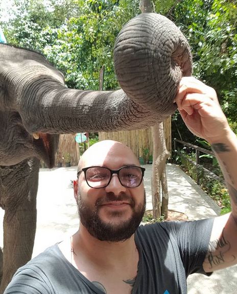 Unde se distrează Cristi Mitrea în timp ce Andreea Mantea e în vacanță cu copilul lor | FOTO