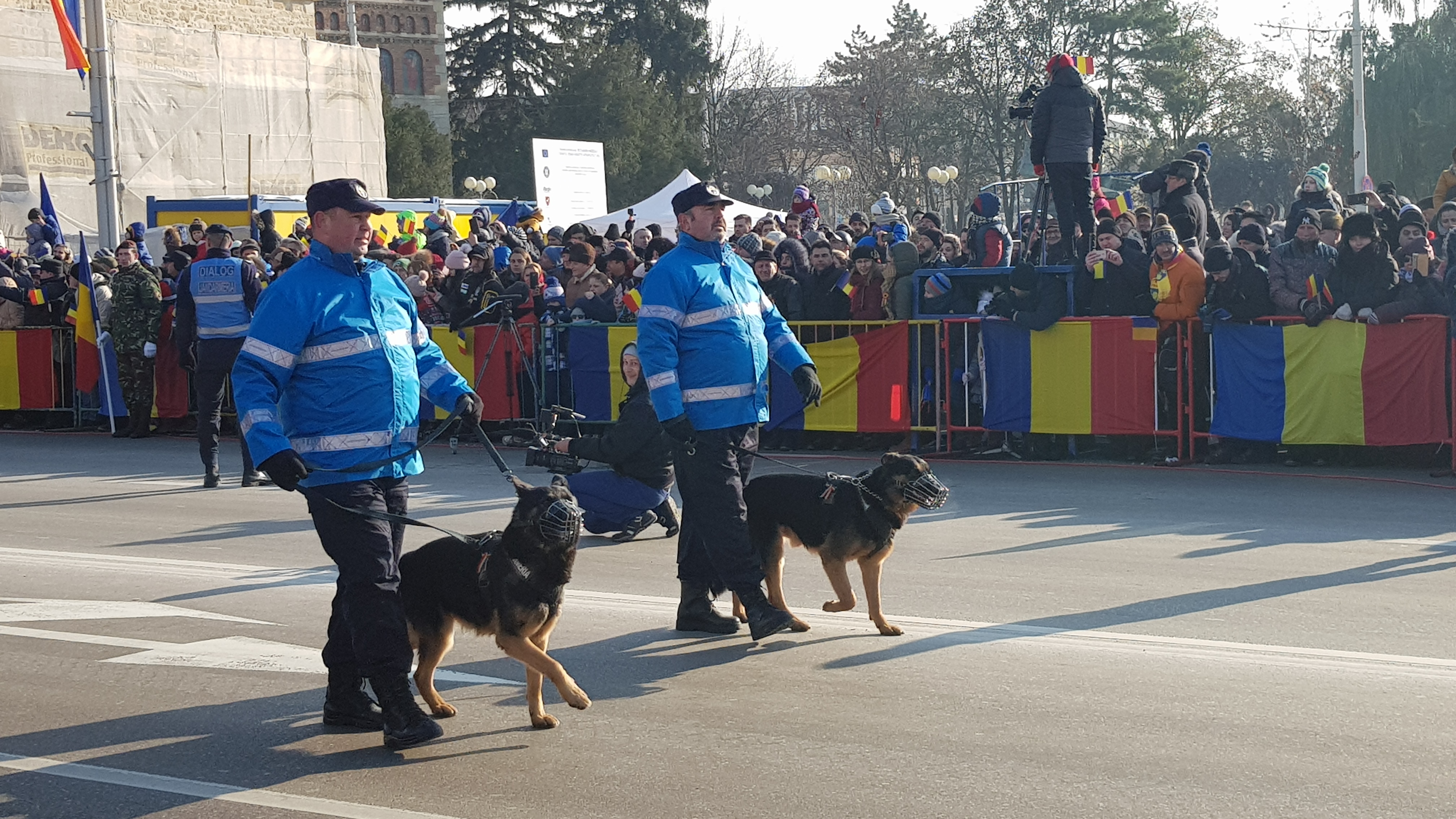 VIDEO&FOTO/ Prezență record la Iași, de 1 Decembrie. Discursul transmis de Viorica Dăncilă a fost huiduit la scenă deschisă