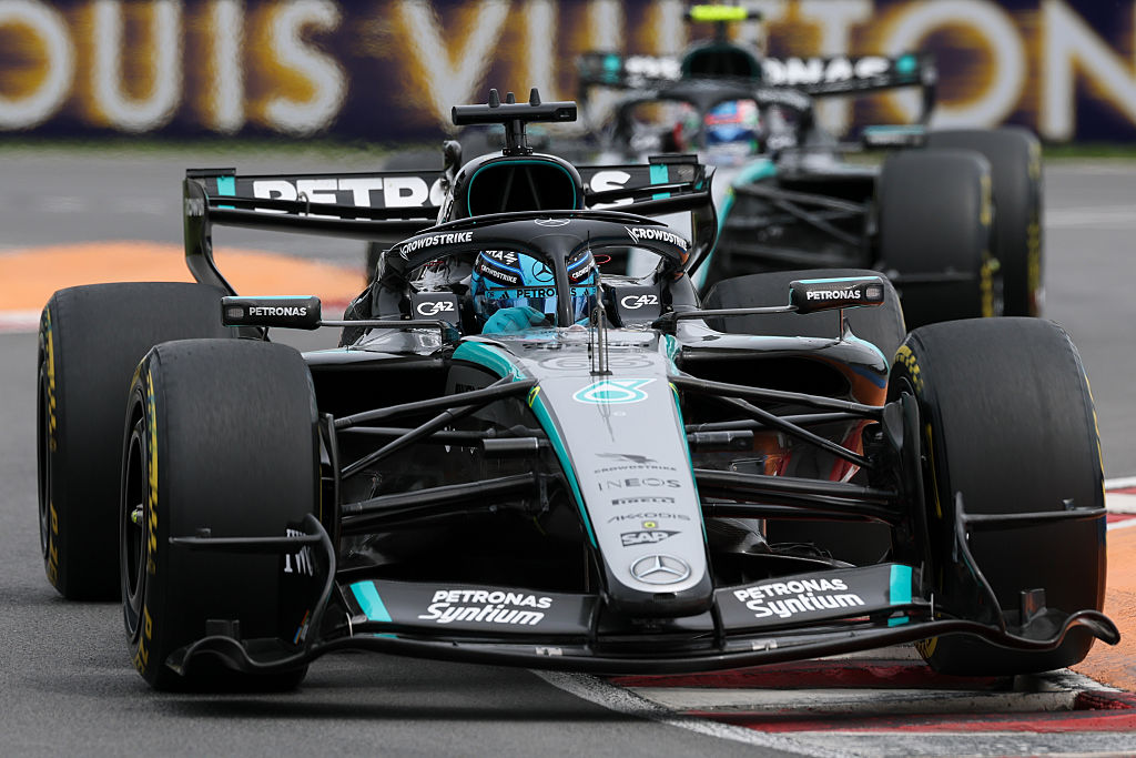 Óriási dráma a végén: George Russell az időmérőt is megnyerte Kanadában – videó