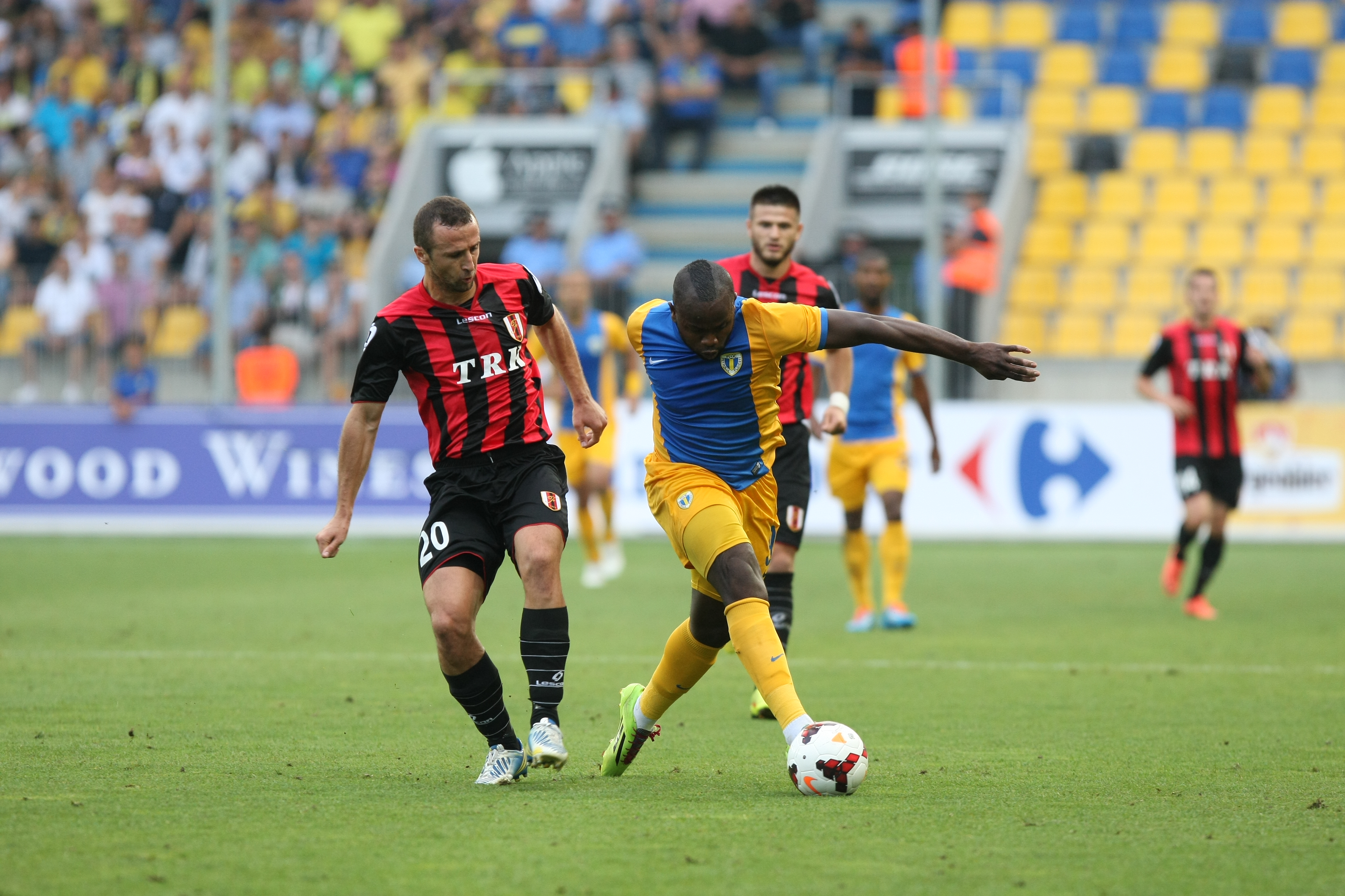 VIDEO&FOTO/ LIGA EUROPA: PETROLUL - FLAMURTARI 2-0. Succes pe final!